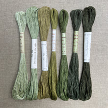 Load image into Gallery viewer, Olive & Forest Green Hemstitch Linen 25/4