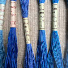 Load image into Gallery viewer, Blue Hemstitch Linen 25/4
