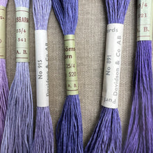 Load image into Gallery viewer, Purple Hemstitch Linen 25/4
