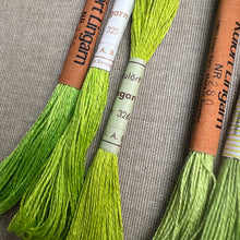 Load image into Gallery viewer, Green Vintage Linen Tread