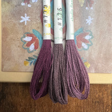 Load image into Gallery viewer, Purple Flax Flower Box