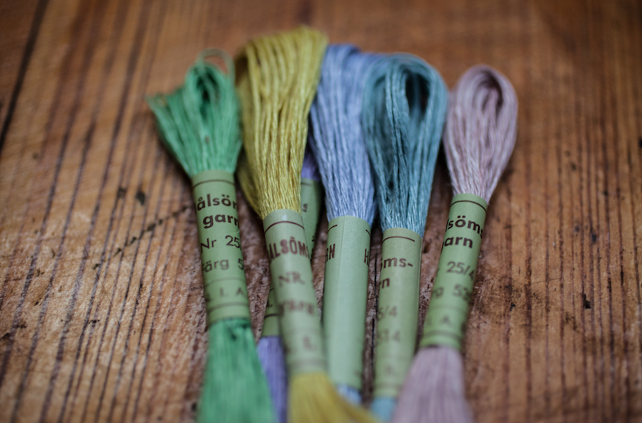 25/4 hemstitch linen - 1960's 4-stranded linen thread – Studio Flax