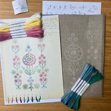 Load image into Gallery viewer, Floral 5750B (1960)