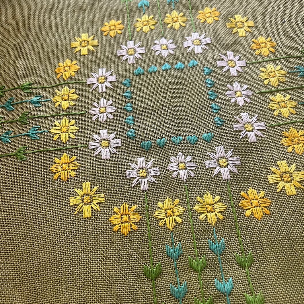 Linen Daisies 6367 by Nordiska