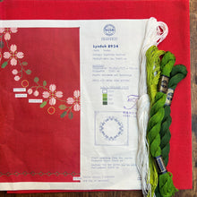 Load image into Gallery viewer, Red Lysduk 8934