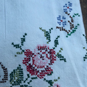 Large Rose Cross Stitch Table Cloth