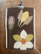 Load image into Gallery viewer, Daffodil - 1960s Weave