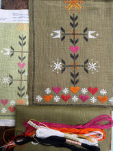 Load image into Gallery viewer, Nordiska Linen Runner 8237