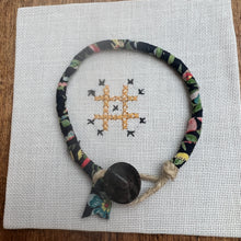 Load image into Gallery viewer, Textile bracelet sets