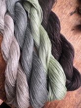Load image into Gallery viewer, Linen Embroidery Hanks / Sets