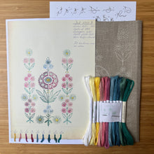 Load image into Gallery viewer, Floral 5750B (1960)