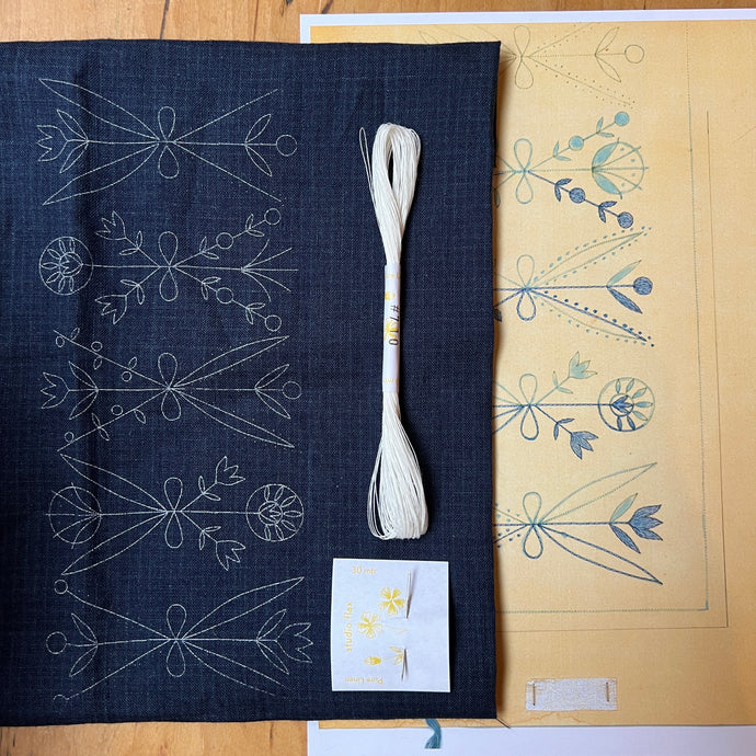 Nordiska Floral Runner - Blue Linen