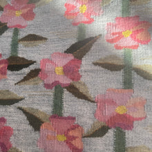 Load image into Gallery viewer, Rosa - 1960s Daisy Weave
