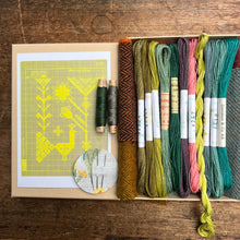 Load image into Gallery viewer, September Linen &amp; Tweed Box