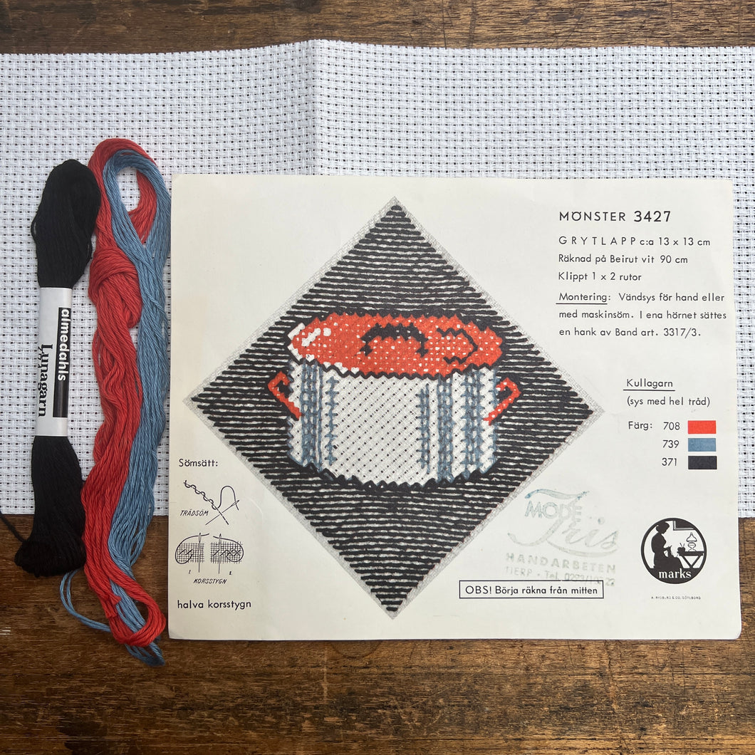 Vintage Cross Stitch Pot Holder