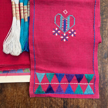 Load image into Gallery viewer, Nordiska Linen Runner / Festremsa 4837