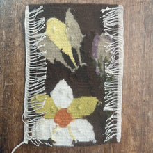Load image into Gallery viewer, Daffodil - 1960s Weave