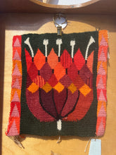 Load image into Gallery viewer, Tulip - 1960s Weave