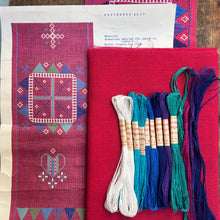 Load image into Gallery viewer, Nordiska Linen Runner / Festremsa 4837