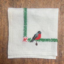 Load image into Gallery viewer, Bullfinches Christmas Cloth