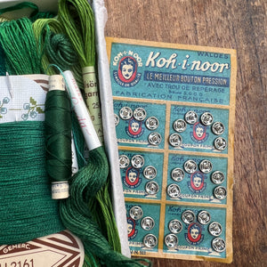 Simple Green Linen & Silk Box